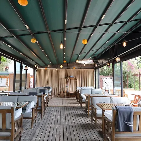 蓝色海洋花园酒店 酒店 3*