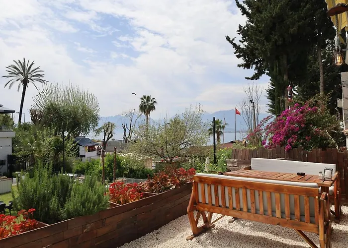 فندق Blue Sea Garden 3*